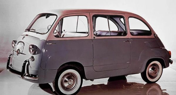 Докато компании като Dodge и Renault спорят, че са създали първите в света миниванове през 80-те години на миналия век, то този симпатяга има корени от 50-те години на миналия век. Fiat 600 Multipla е не само първият миниван в света - той наистина е "мини" превозно средство с дължина само 354 см, което го прави много по-къс от съвременната Ford Fiesta. Multipla също е много тесен с ширина 150 и доста нисък &ndash; 158 см.

Въпреки миниатюрните си размери, този  Multipla може да побере до шест души на три реда! Или да използват седалките на третия ред като багажник, което им позволява да съхраняват много повече неща от Fiat 600, на който е базиран този миниван.  Дори да сгънат и двата задни реда, за да създадат спално помещение с двойно легло

Най-хубавото на Fiat 600 Multipla а цената. Той има 633-кубиков четиритактов двигател, произвеждащ 21,5 к.с., достатъчно, за да го задвижи до 90 километра в час. Той също така е направен чрез удължаване на каросерията и избутване на предното стъкло възможно най-напред; иначе е подобен на Fiat 600. По този начин изглежда, че предната част трябва да е отзад; всъщност 600 Multipla е по-аеродинамичен, когато се движи назад. Странно, нали? И това е още преди да започнем да говорим за липсата на защита при челен удар.